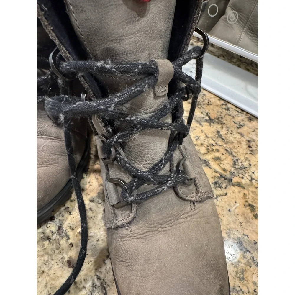 Sorel Women's Phoenix Short Lace Leather Quarry Waterproof Combat Boots Size 6.5
